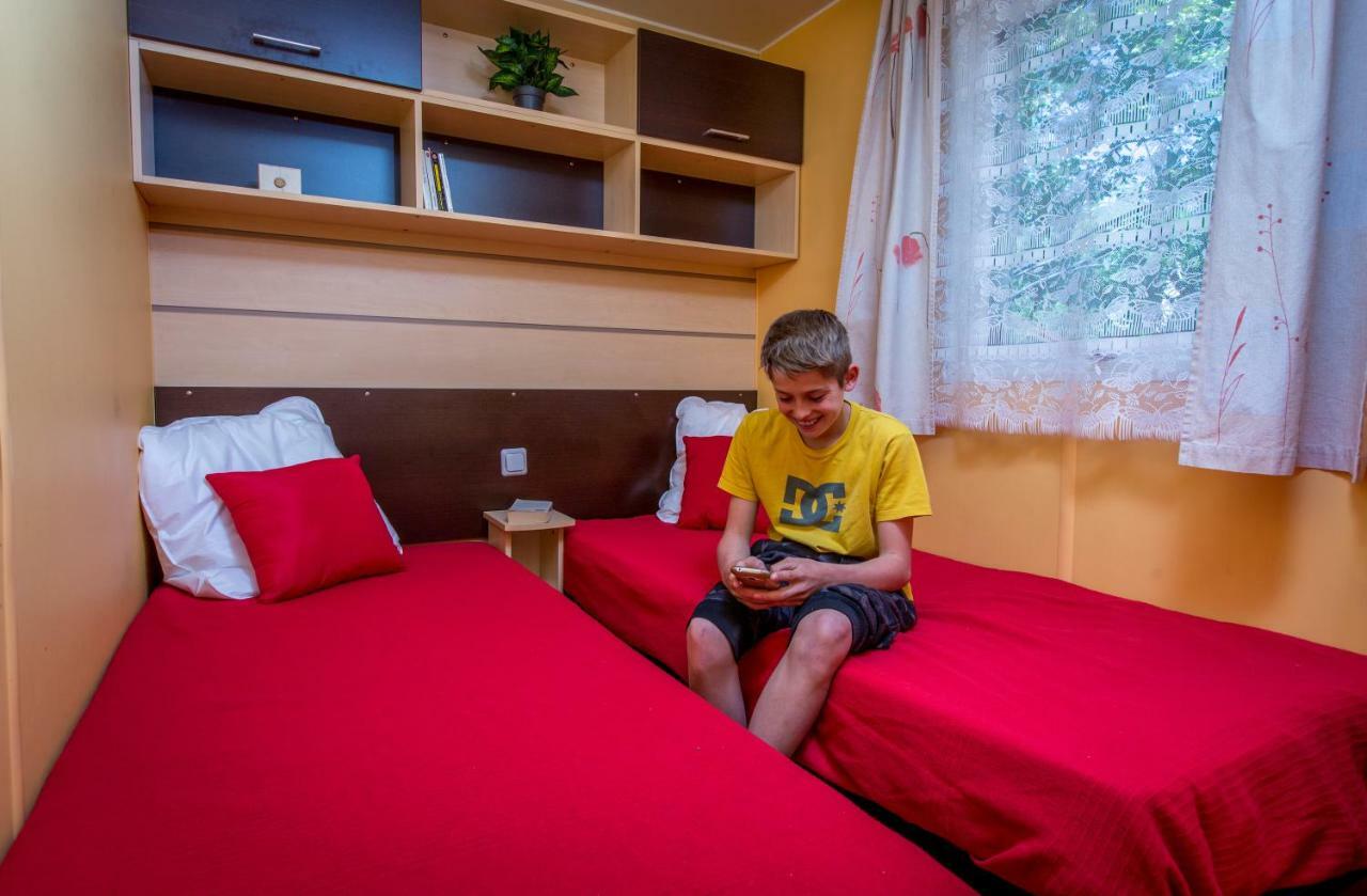 Camping Marina Plage Vitrolles  Eksteriør bilde